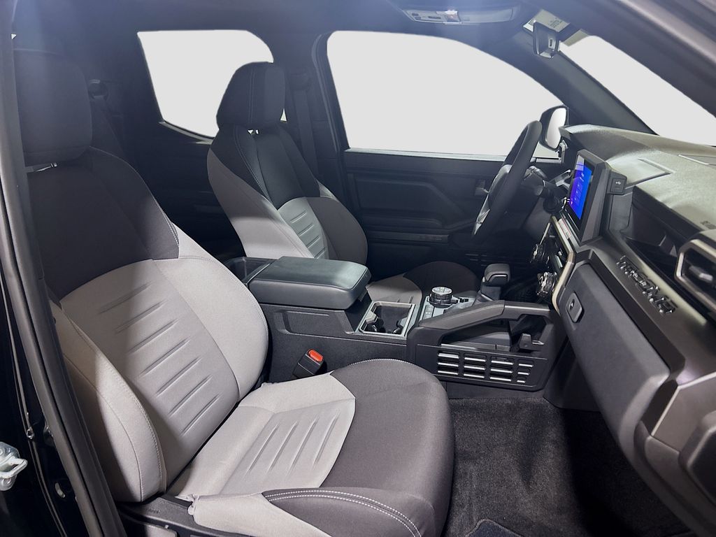 2025 Toyota Tacoma TRD Off Road - Photo 23