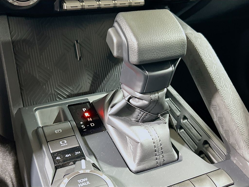 2026 Toyota Tacoma SR5 - Photo 17