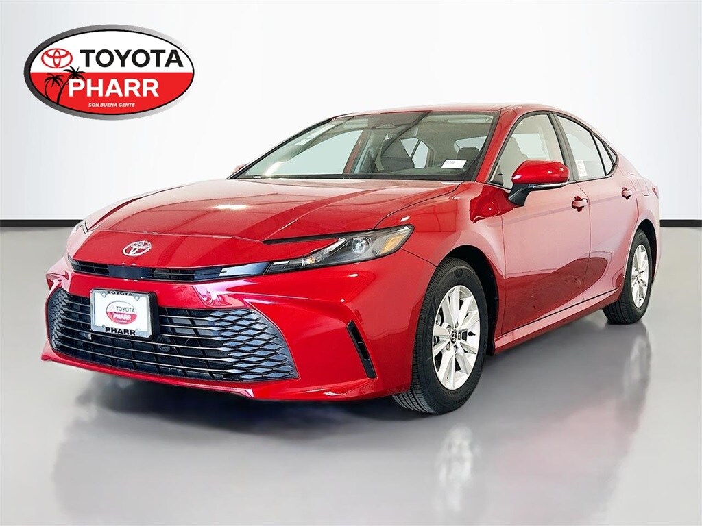2026 Toyota Camry LE's photo