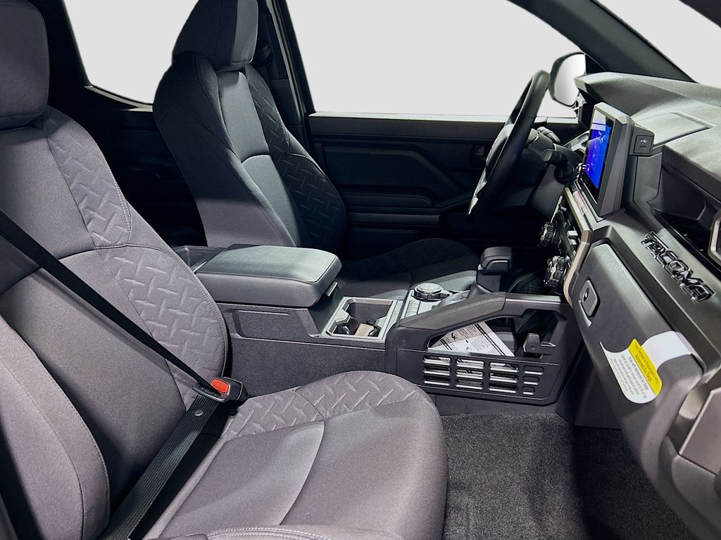 2026 Toyota Tacoma SR5 - Photo 25