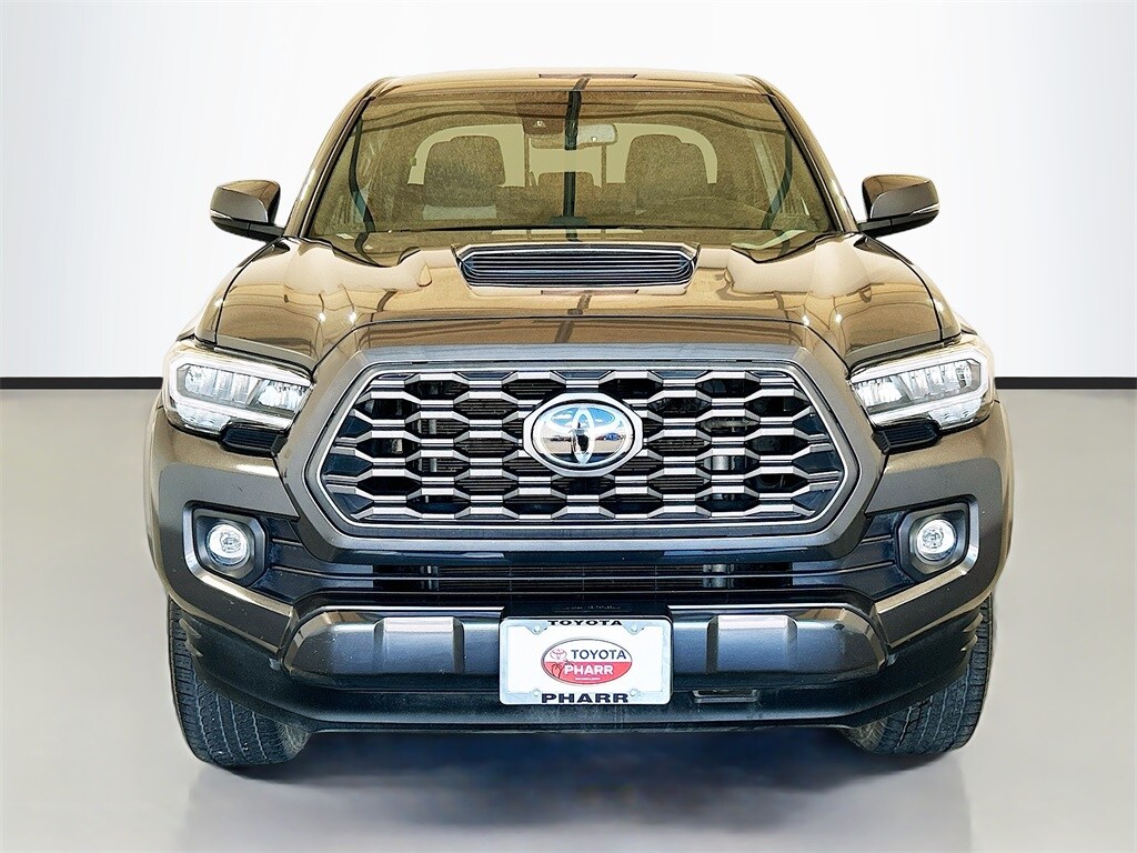 2022 Toyota Tacoma SR5 V6 photo 2