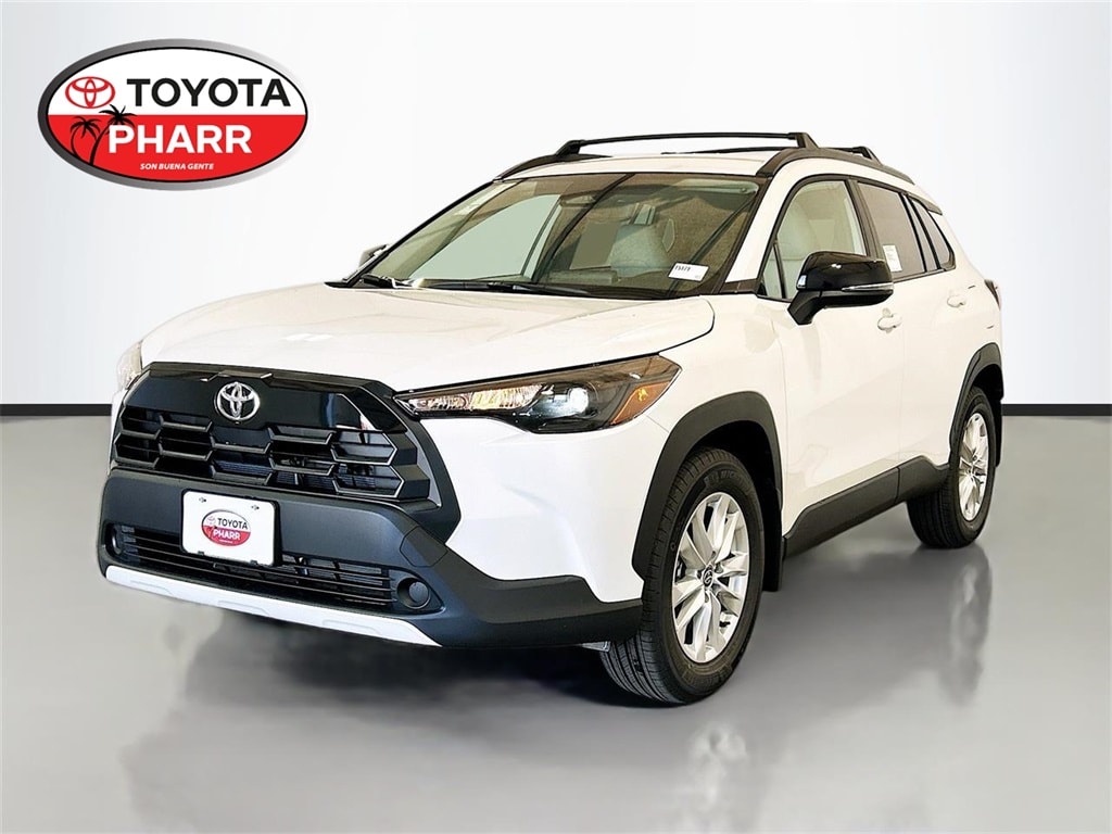 2026 Toyota Corolla Cross LE's photo