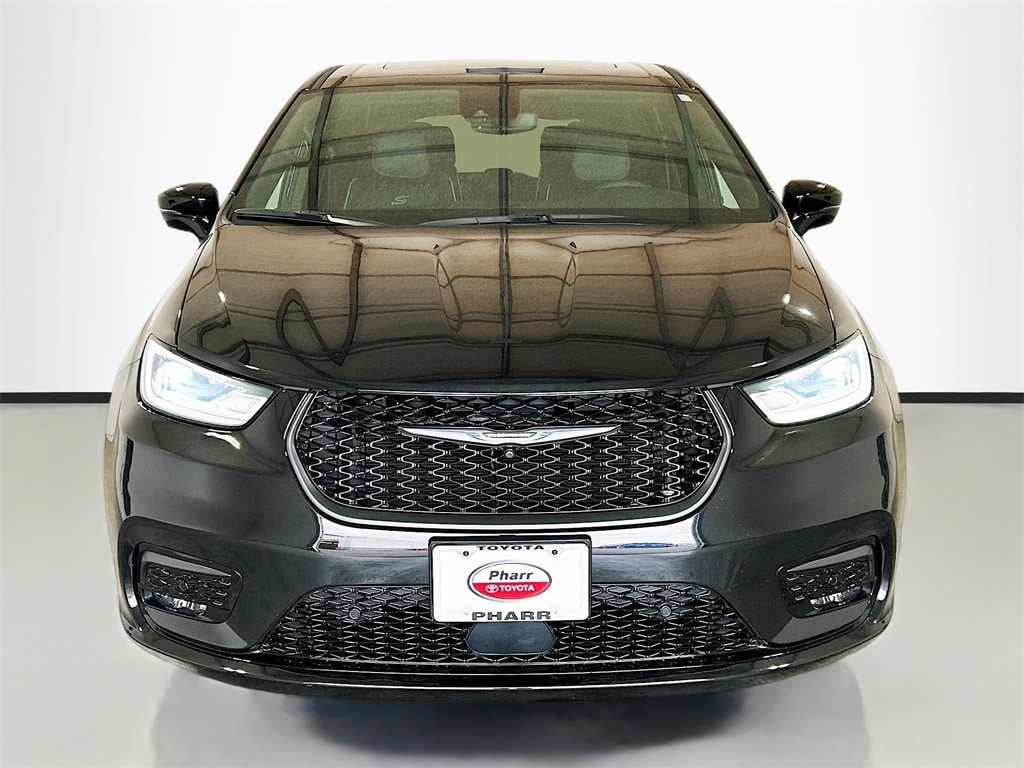 Used 2023 Chrysler Pacifica Hybrid Limited with VIN 2C4RC1S79PR501726 for sale in Pharr, TX