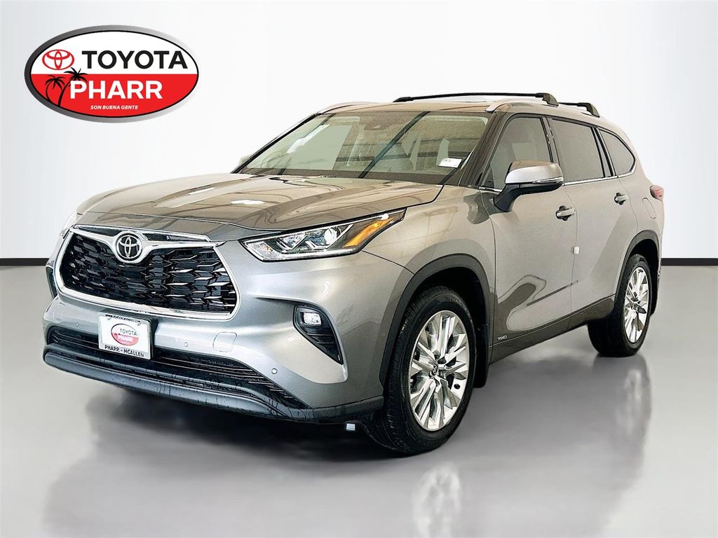 2026 Toyota Highlander Hybrid SUV 