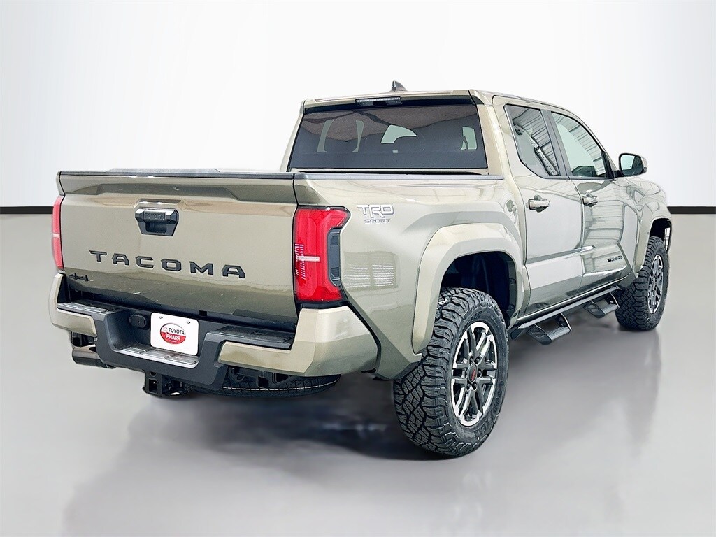 2025 Toyota Tacoma TRD Sport photo 2