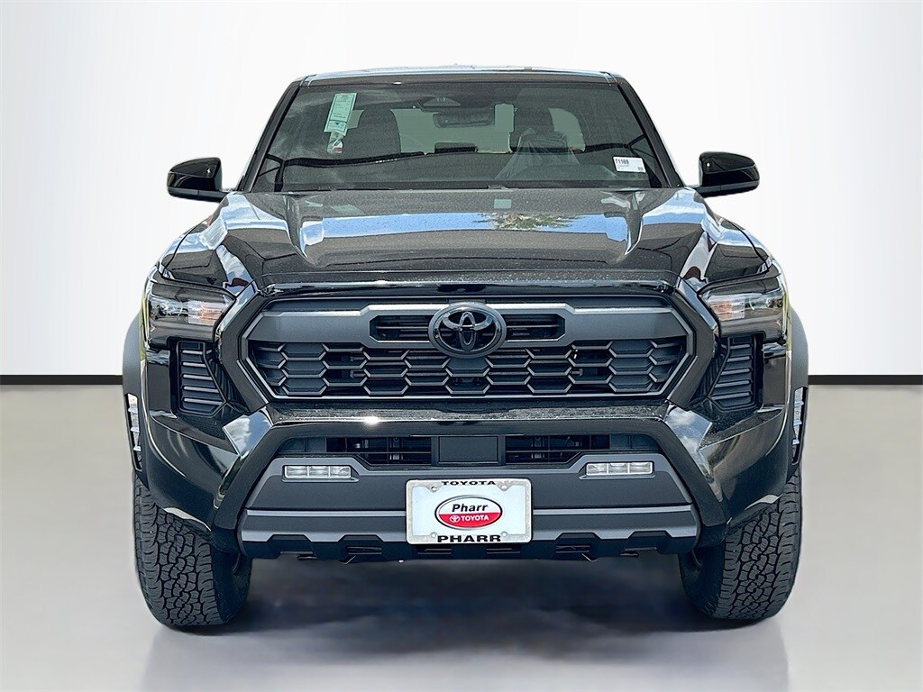 2025 Toyota Tacoma TRD Off-Road photo 2