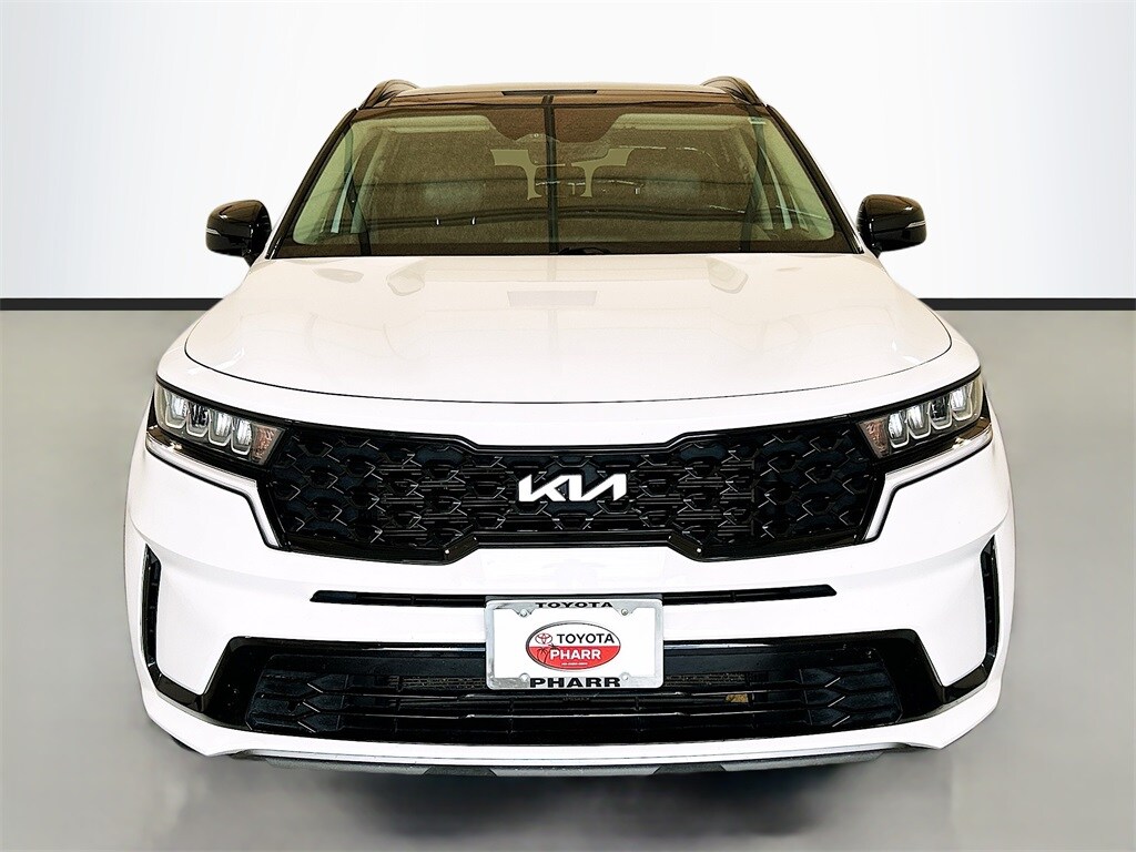 2023 Kia Sorento S photo 2