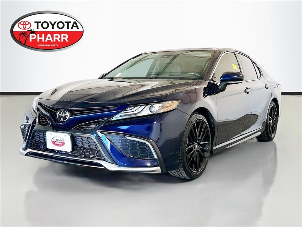 2022 Toyota Camry XSE's photo