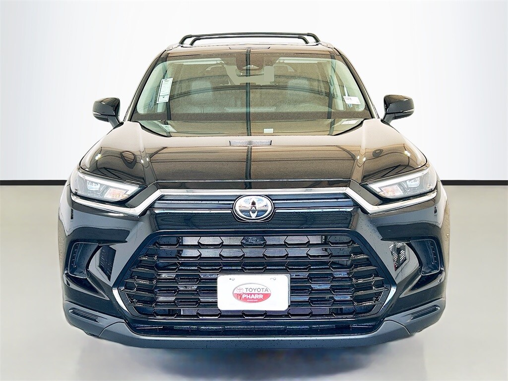 2026 Toyota Grand Highlander XLE photo 2