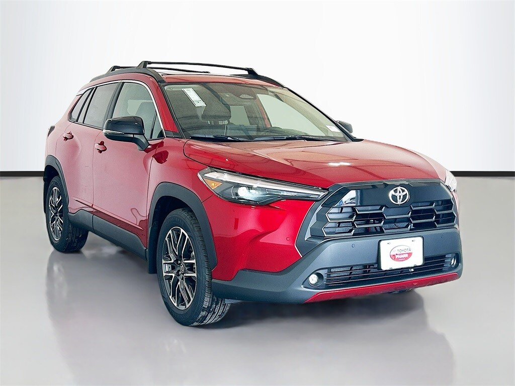 2026 Toyota Corolla Cross XLE photo 3