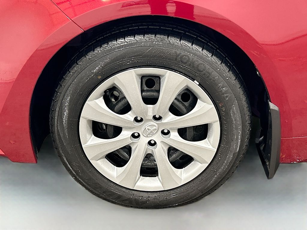 2026 Toyota Corolla LE - Photo 26