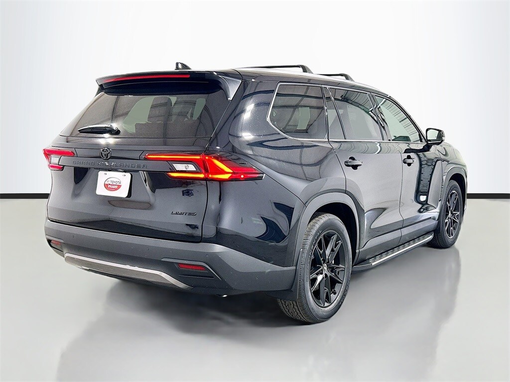 2026 Toyota Grand Highlander Limited photo 4