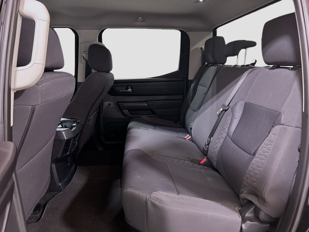 2024 Toyota Tundra SR5 - Photo 20