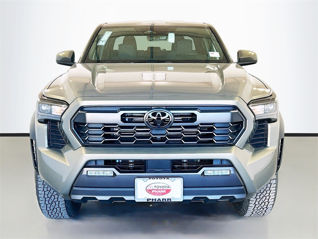 2025 Toyota Tacoma TRD Off-Road photo 2
