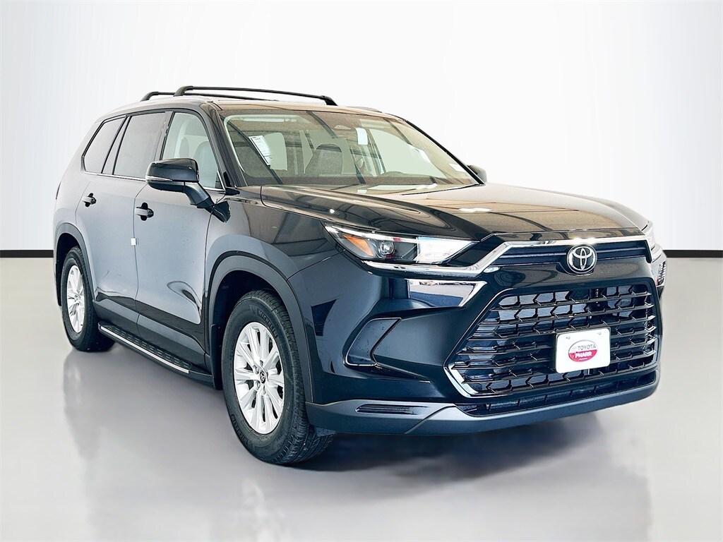 2026 Toyota Grand Highlander XLE photo 3