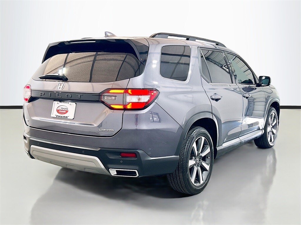 2025 Honda Pilot Touring photo 4