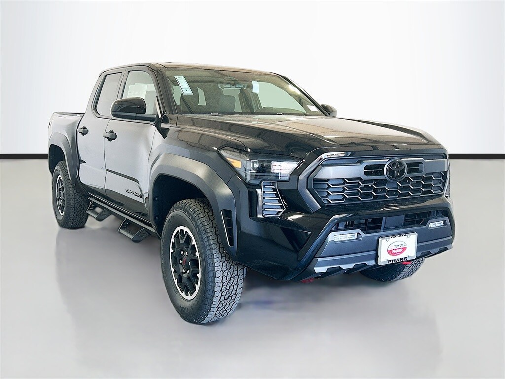 2025 Toyota Tacoma TRD Off-Road photo 2