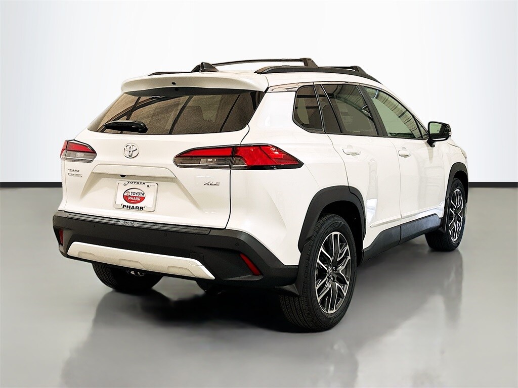 2026 Toyota Corolla Cross XLE photo 4