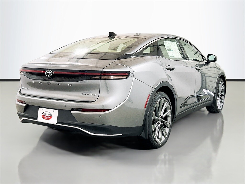 2026 Toyota Crown Limited photo 4