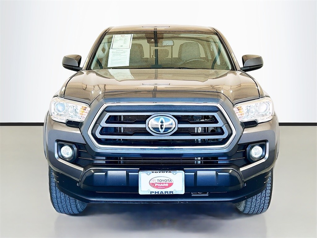 2021 Toyota Tacoma SR5 V6 photo 2
