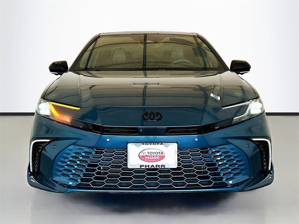 2025 Toyota Camry LE photo 2