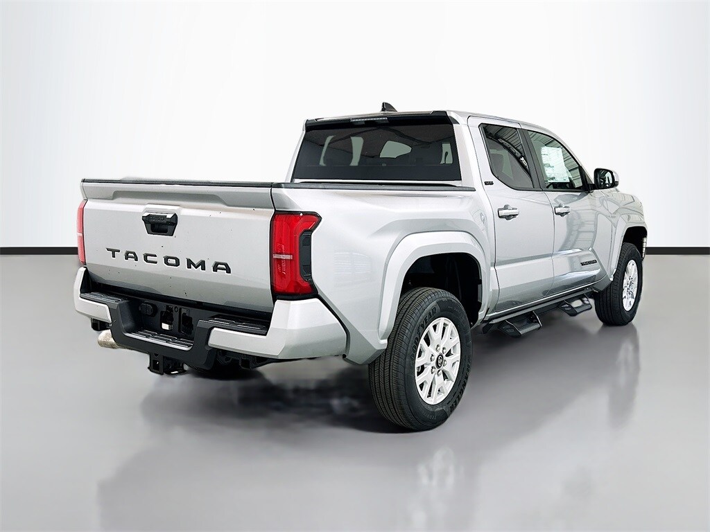 2025 Toyota Tacoma SR5 photo 4