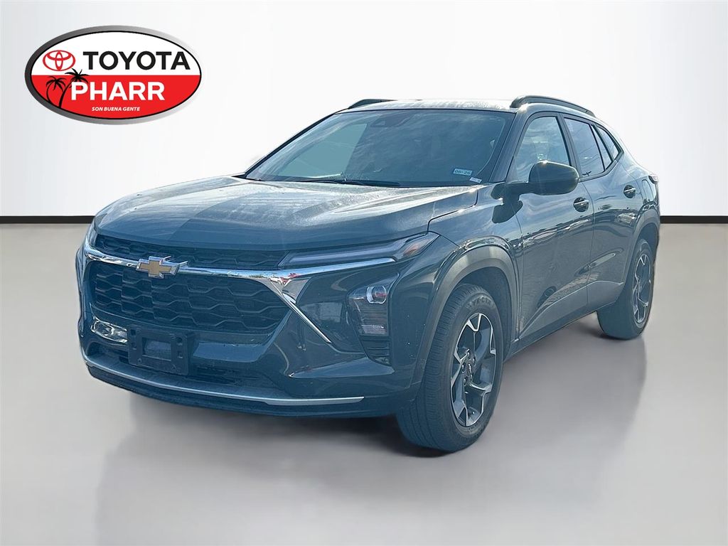 2025 Chevrolet Trax LT's photo