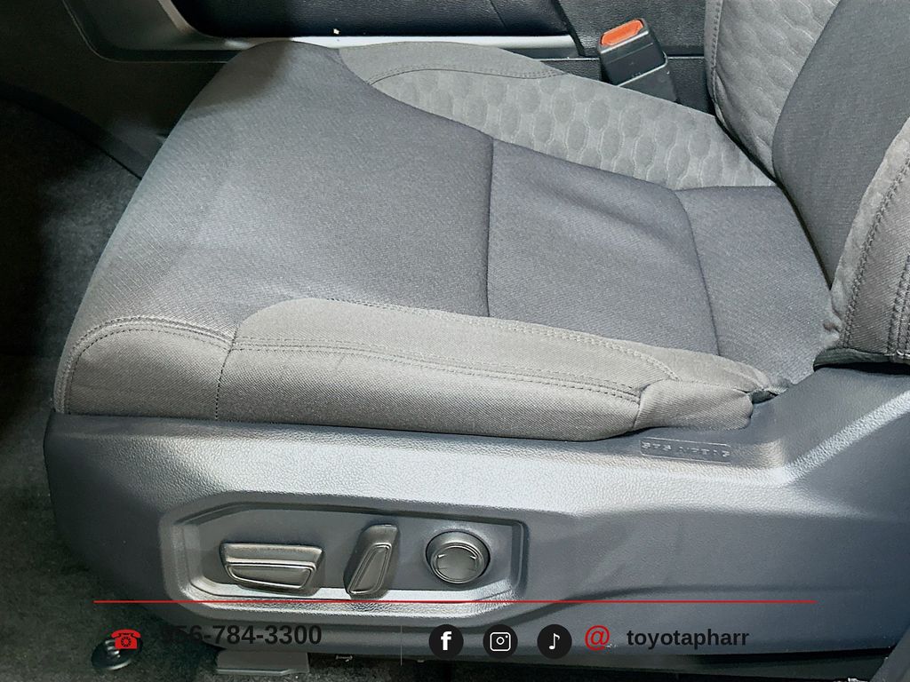 2026 Toyota Tundra SR5 - Photo 17