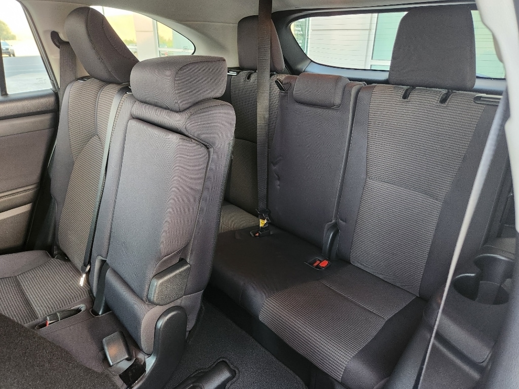 2023 Toyota Highlander LE - Photo 25