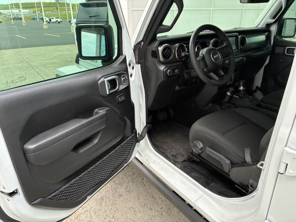 2023 Jeep Gladiator WILLYS - Photo 11