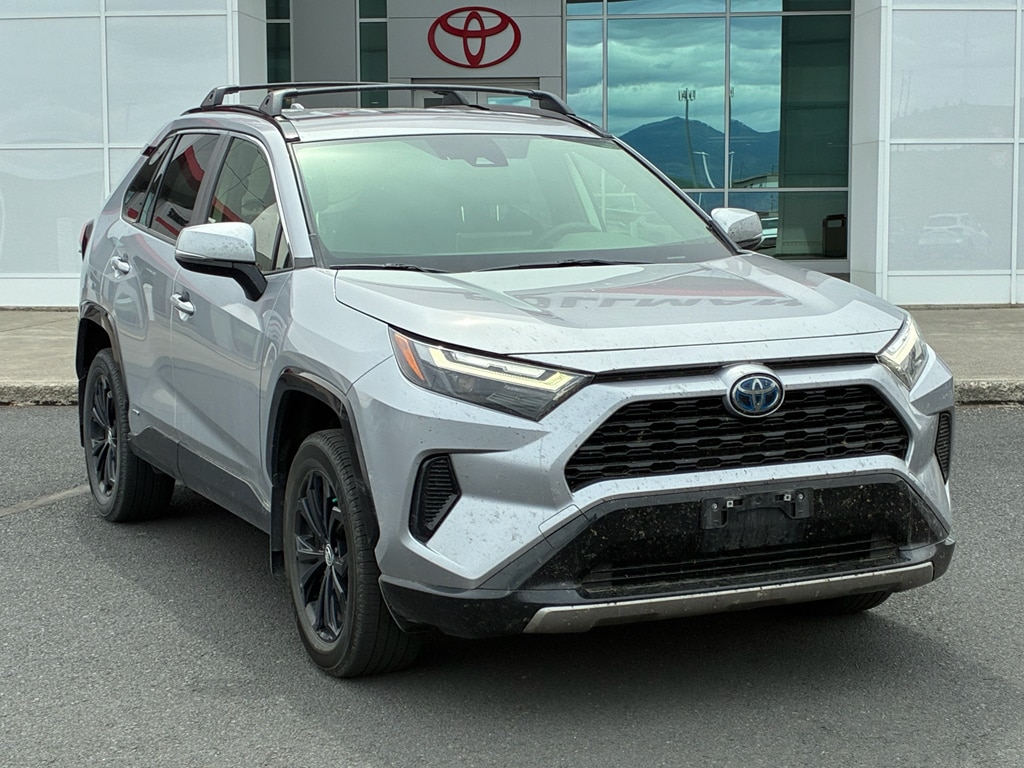 2023 Toyota RAV4 Hybrid SE AWD's photo