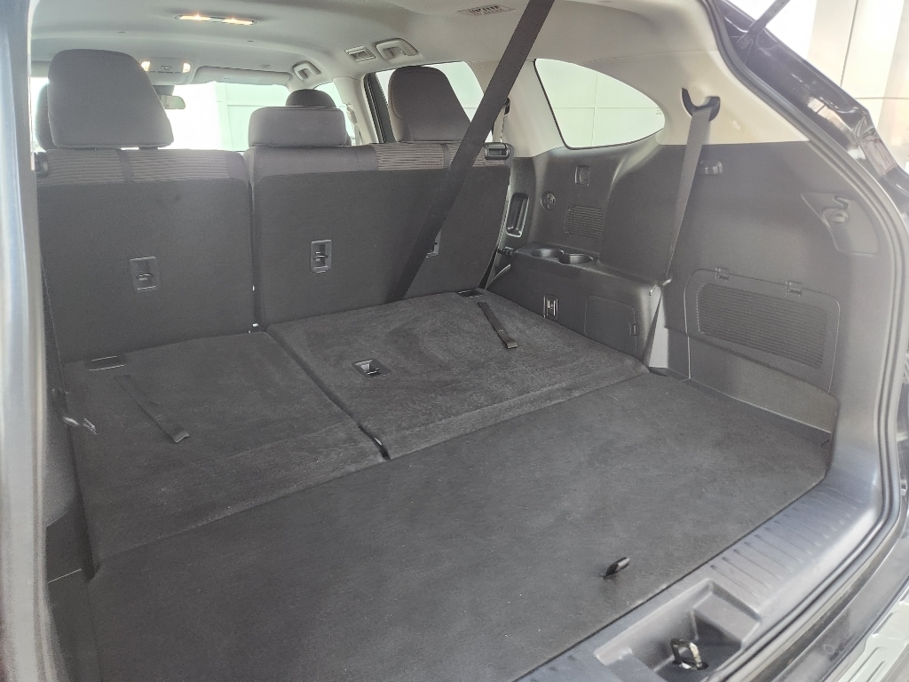 2023 Toyota Highlander LE - Photo 8