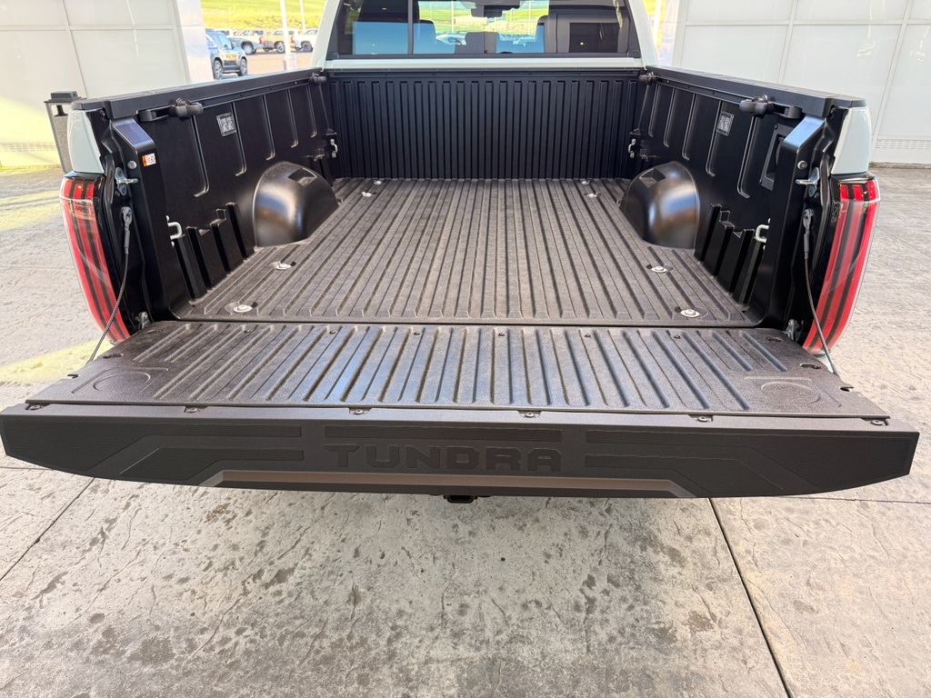 2026 Toyota Tundra Platinum - Photo 9
