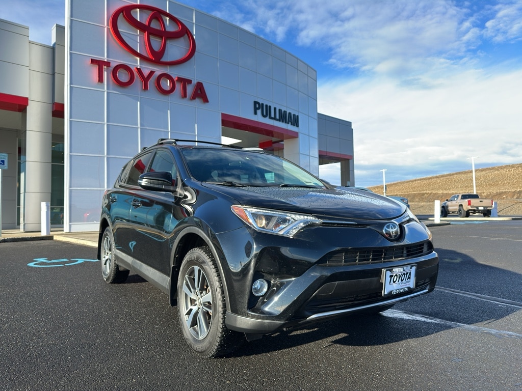 2018 Toyota RAV4 XLE's photo