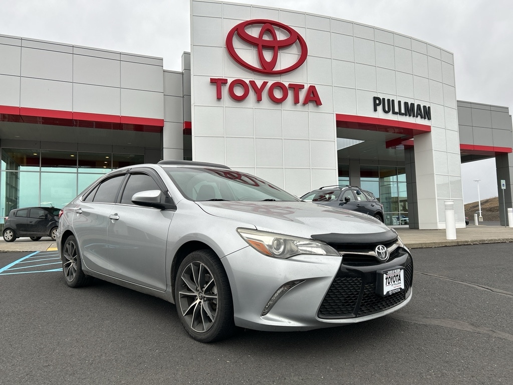 2016 Toyota Camry XSE