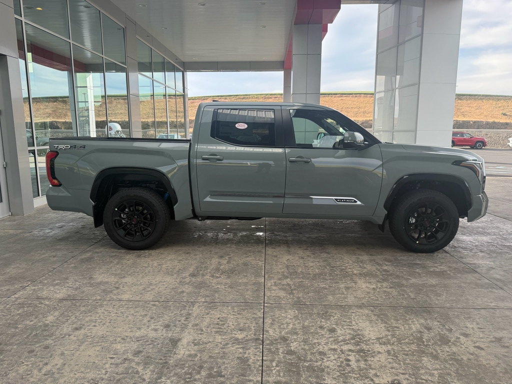 2026 Toyota Tundra Platinum - Photo 10