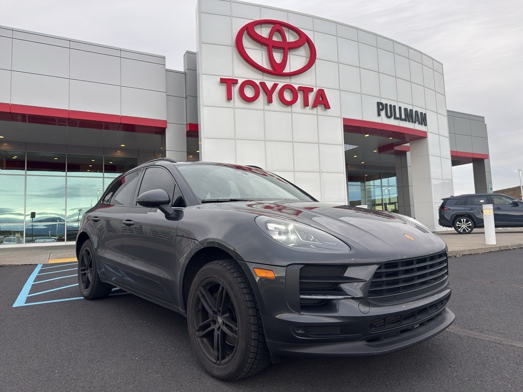 2020 Porsche Macan Base