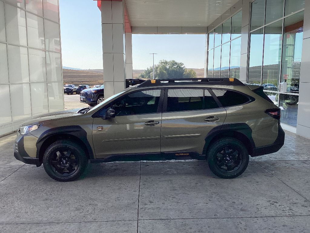 2022 Subaru Outback Wilderness photo 4