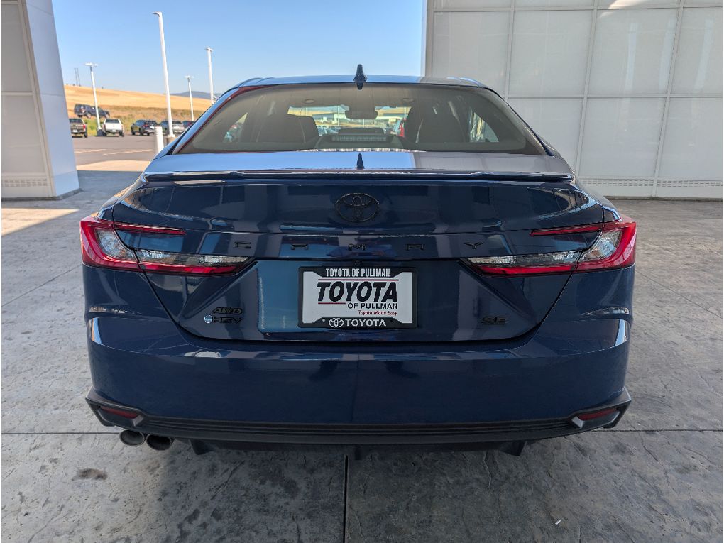 2025 Toyota Camry SE photo 6