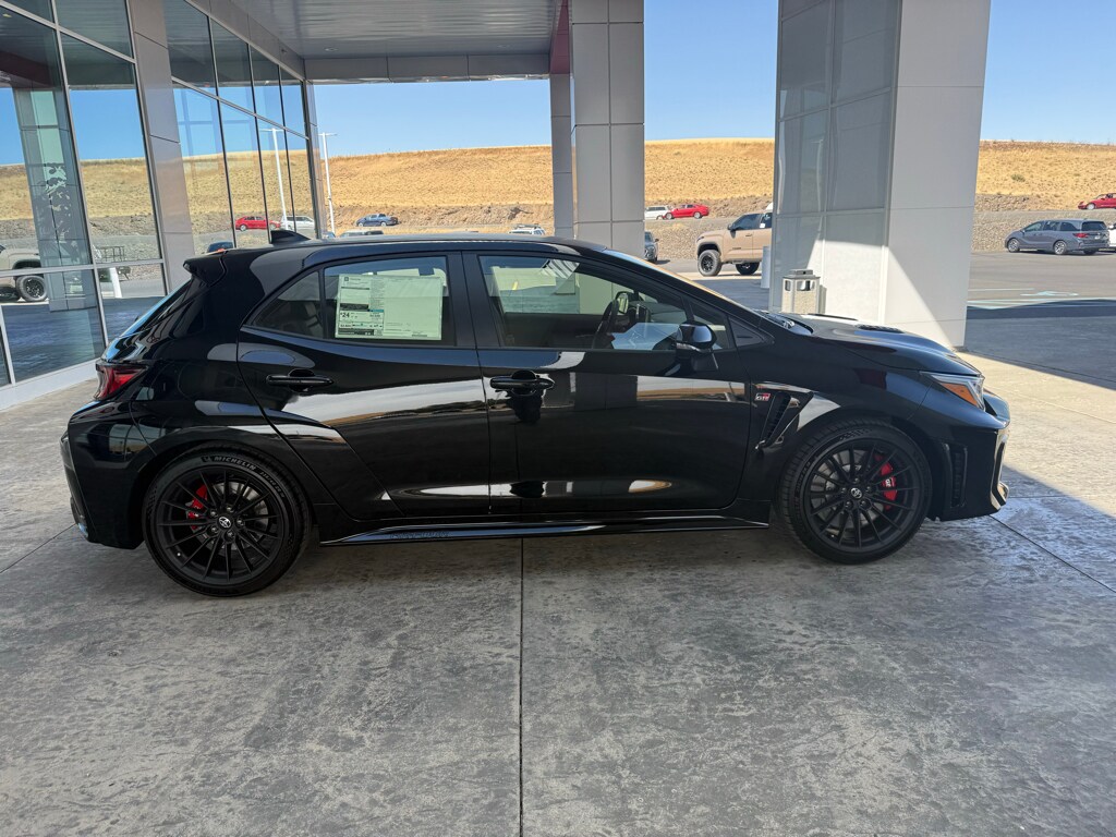 2026 Toyota GR Corolla Premium Plus - Photo 10