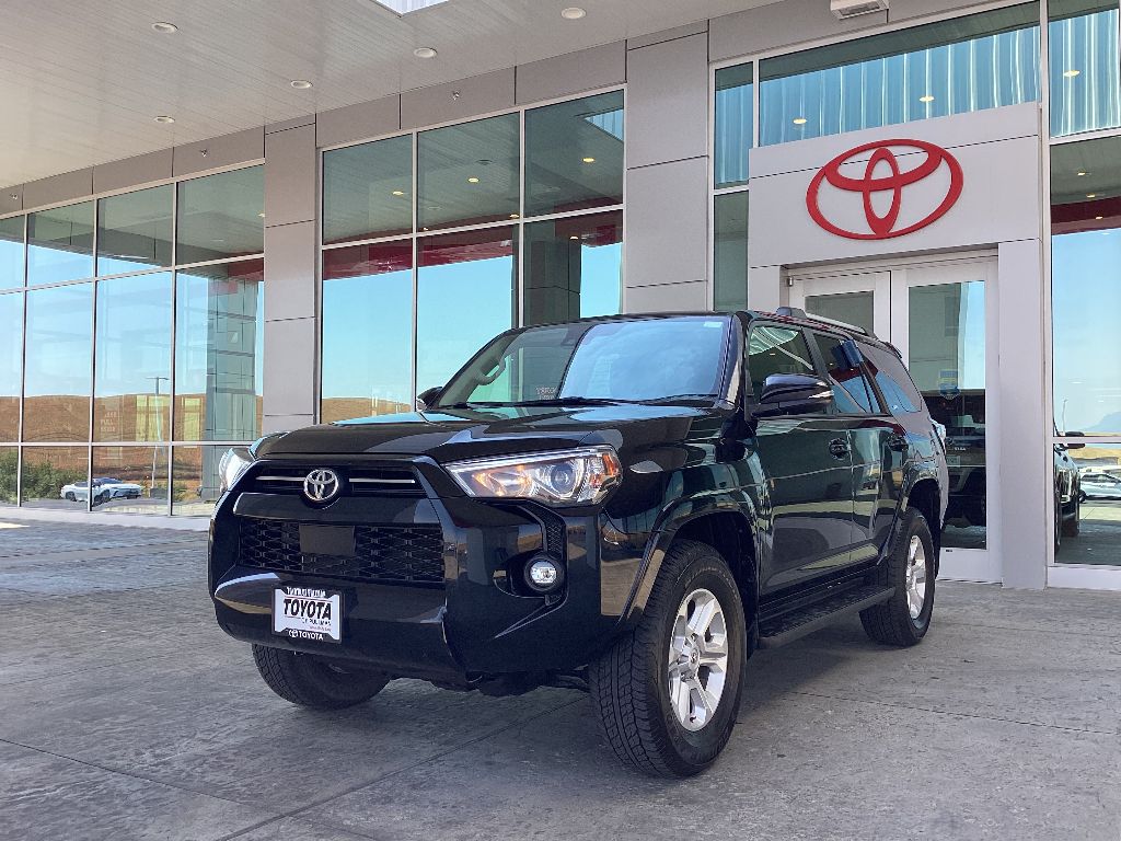 2024 Toyota 4Runner SR5 Premium photo 2