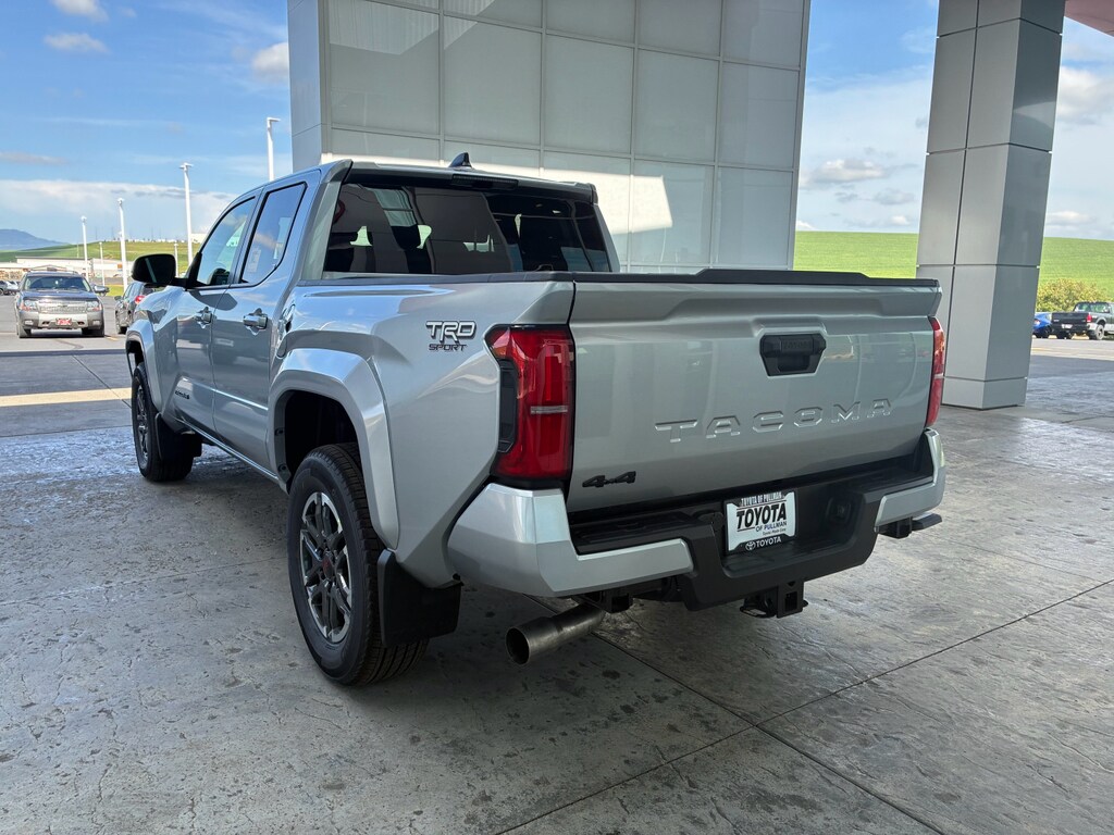 2026 Toyota Tacoma TRD Sport - Photo 6
