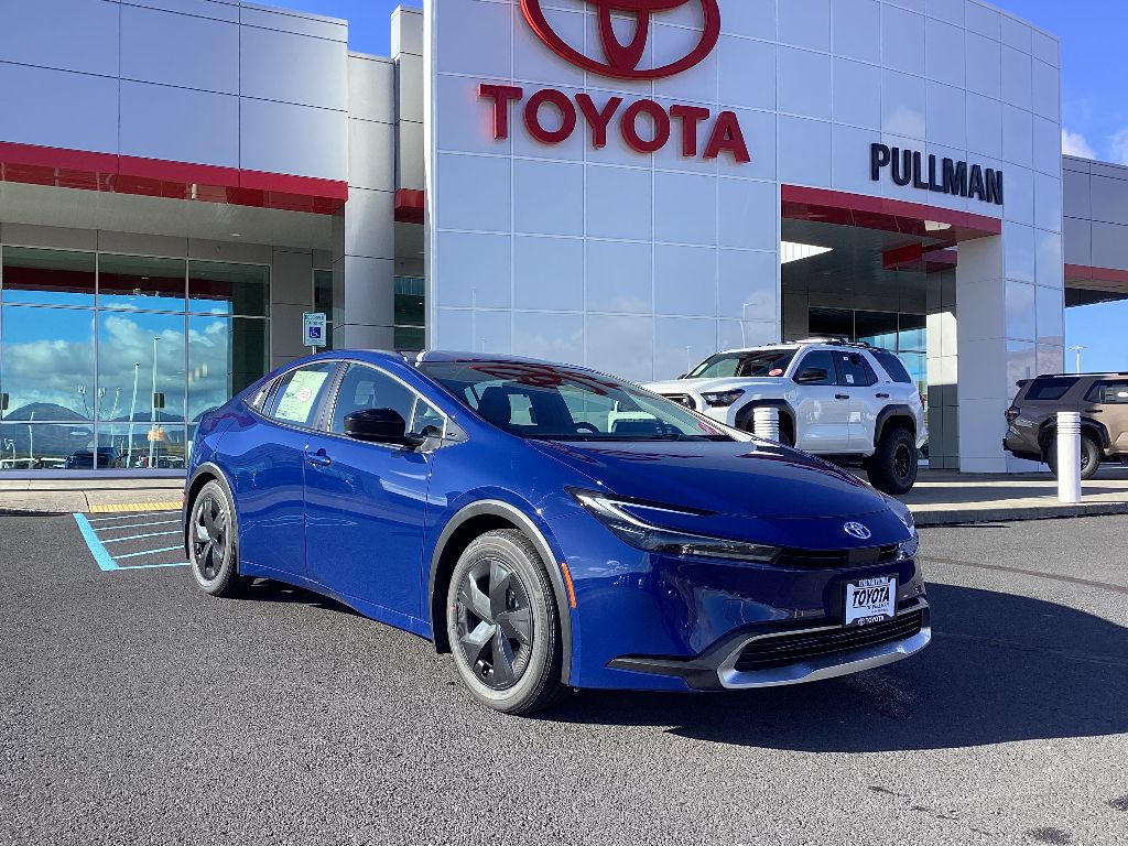 2026 Toyota Prius SE's photo
