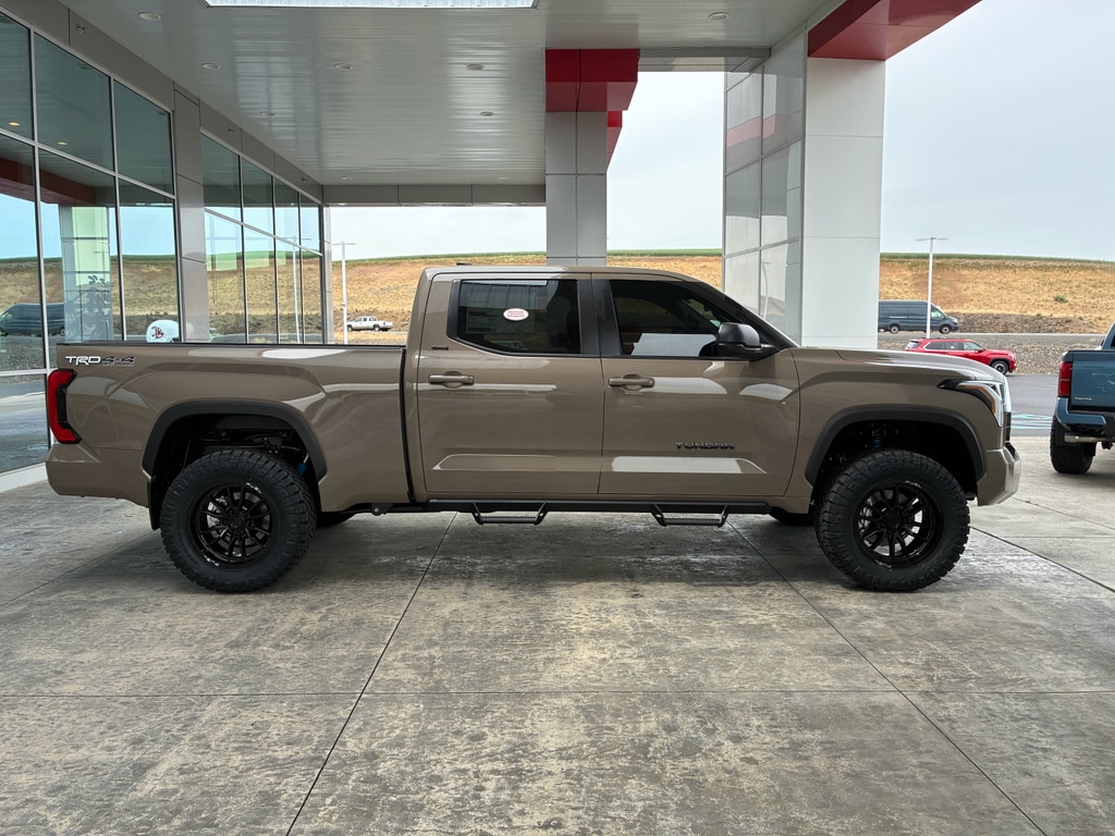 2026 Toyota Tundra SR5 - Photo 11
