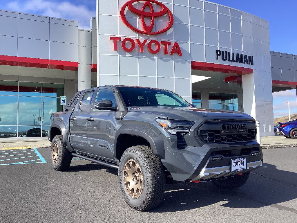 2025 Toyota Tacoma Trailhunter's photo