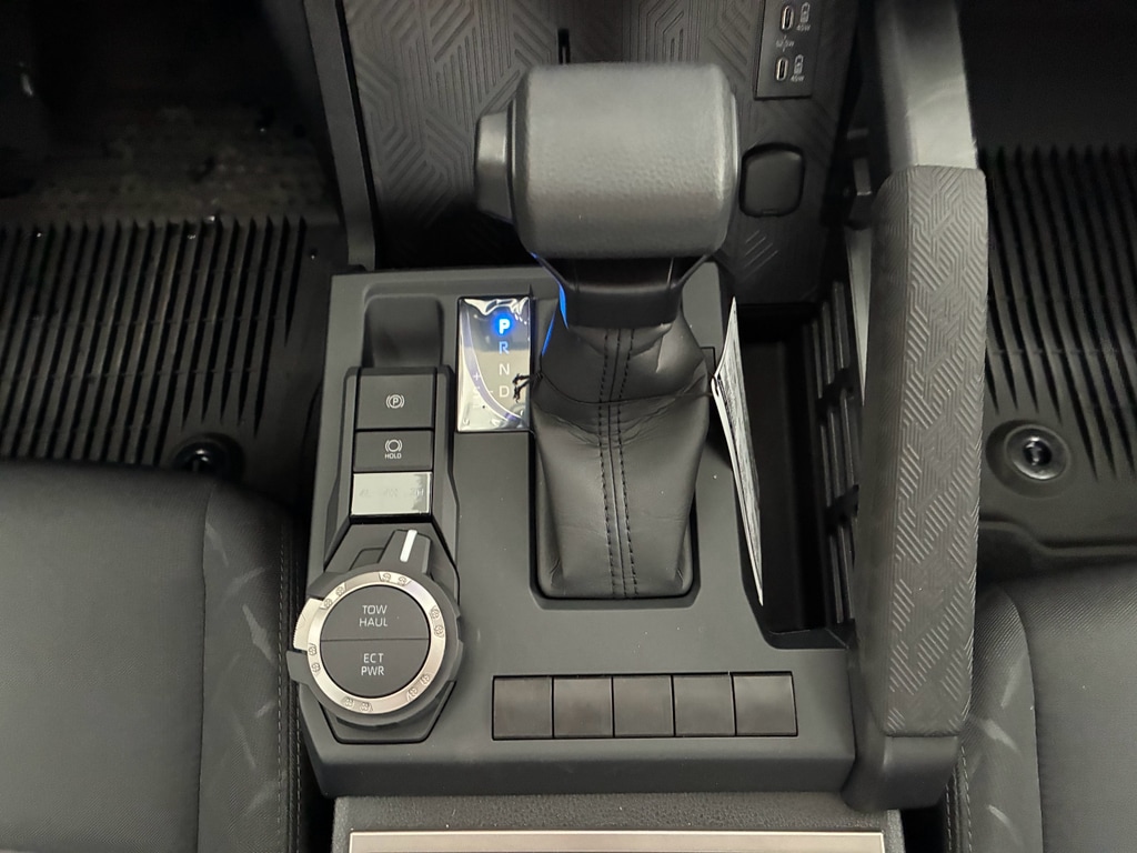 2026 Toyota Tacoma SR5 - Photo 21
