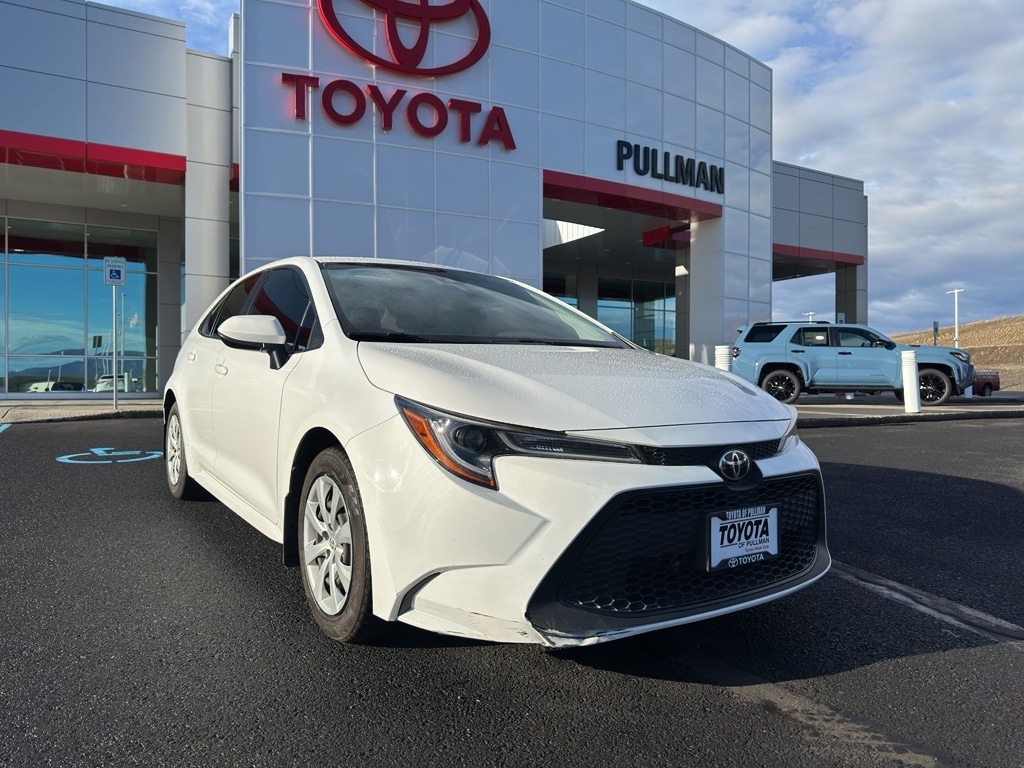 2022 Toyota Corolla LE's photo