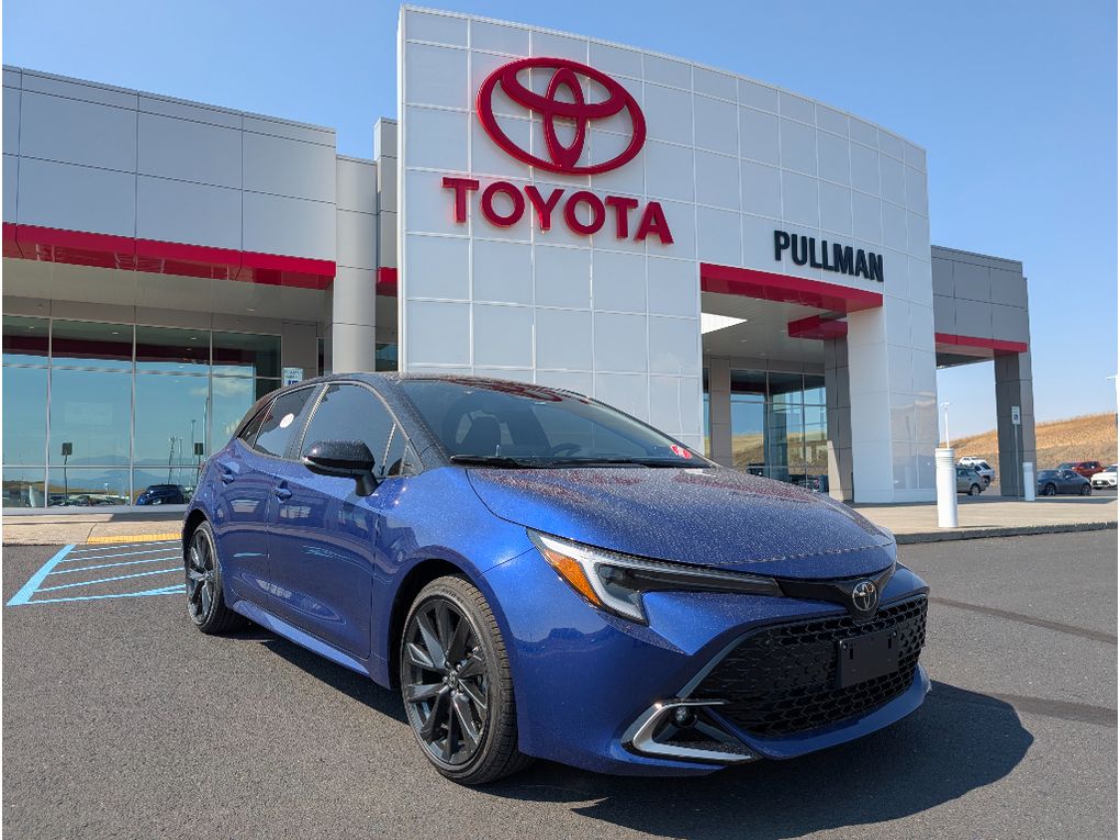 2025 Toyota Corolla Hatchback XSE