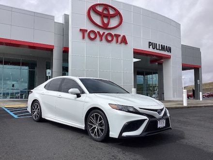 2022 Toyota Camry Hybrid Hybrid SE Sedan