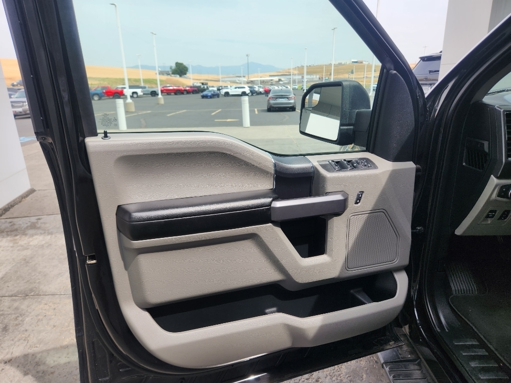 2019 Ford F-150 XLT - Photo 12